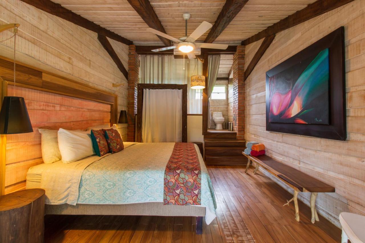 Latica Lodge Playa Negra ภายนอก รูปภาพ