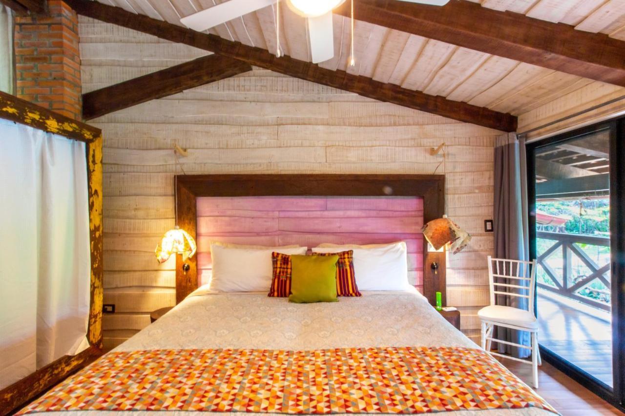 Latica Lodge Playa Negra ภายนอก รูปภาพ